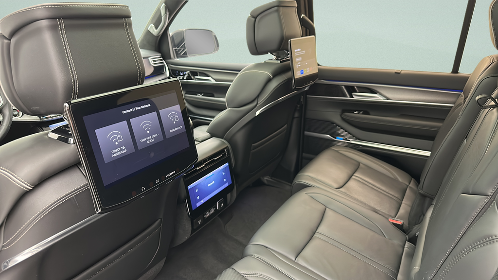 2023 Jeep Grand Wagoneer Series II Obsidian