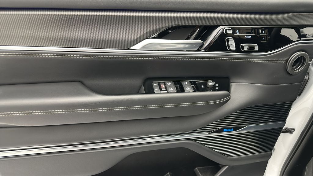 2023 Jeep Grand Wagoneer Series II Obsidian