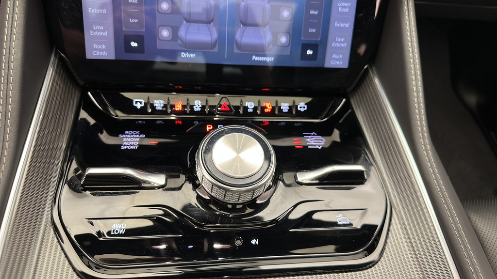 2023 Jeep Grand Wagoneer Series II Obsidian