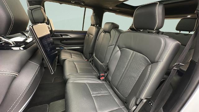 2023 Jeep Grand Wagoneer Series II Obsidian