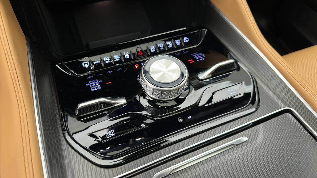 2025 Jeep Grand Wagoneer Series III