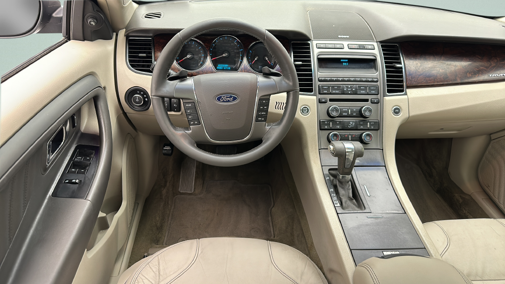 2011 Ford Taurus SEL