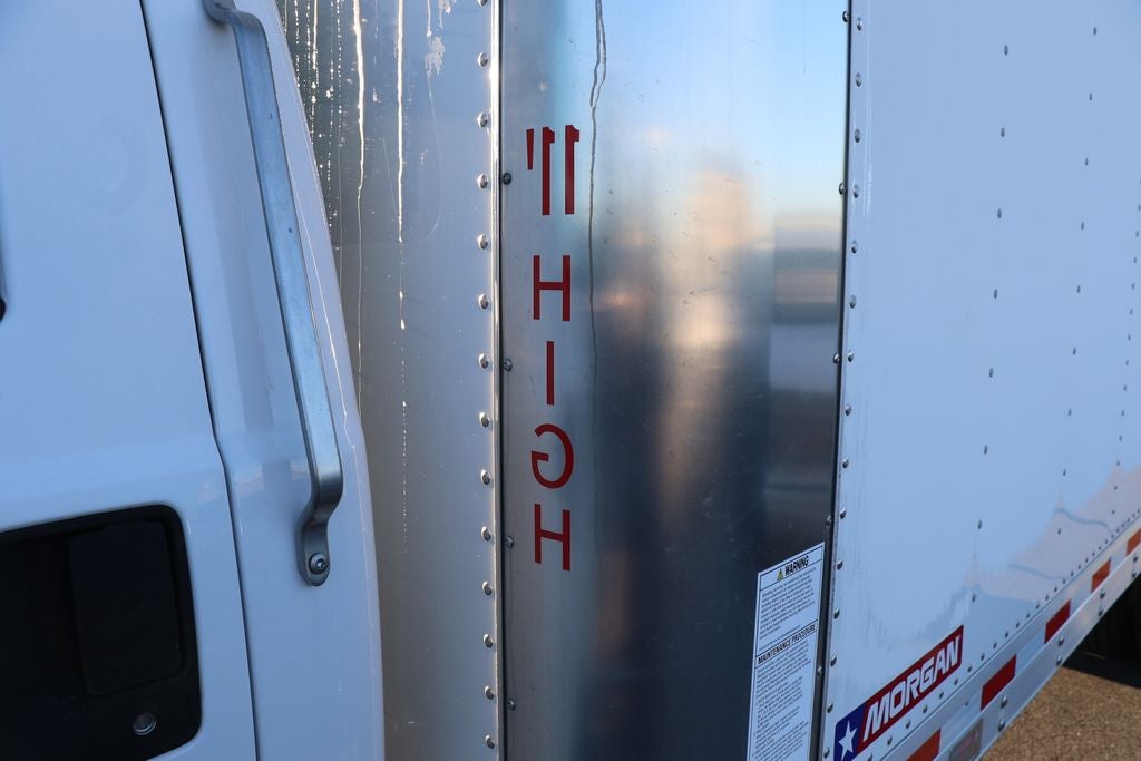 2022 Ford Super Duty F-650 Morgan Body 20-foot Dry Freight VSD box