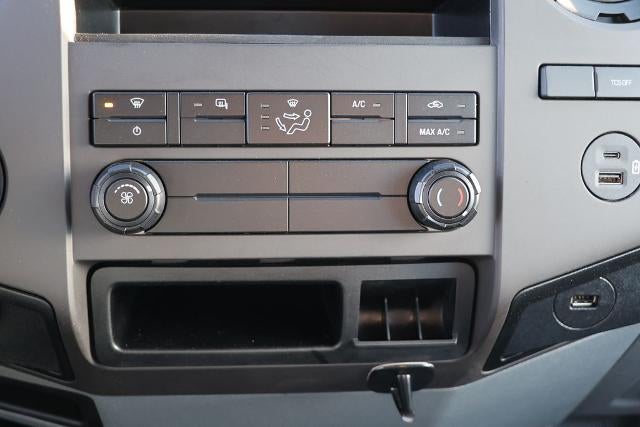 2022 Ford Super Duty F-650 Morgan Body 20-foot Dry Freight VSD box