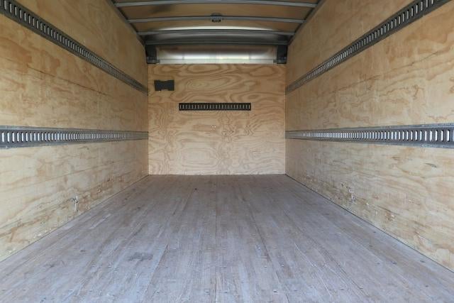 2022 Ford Super Duty F-650 Morgan Body 20-foot Dry Freight VSD box