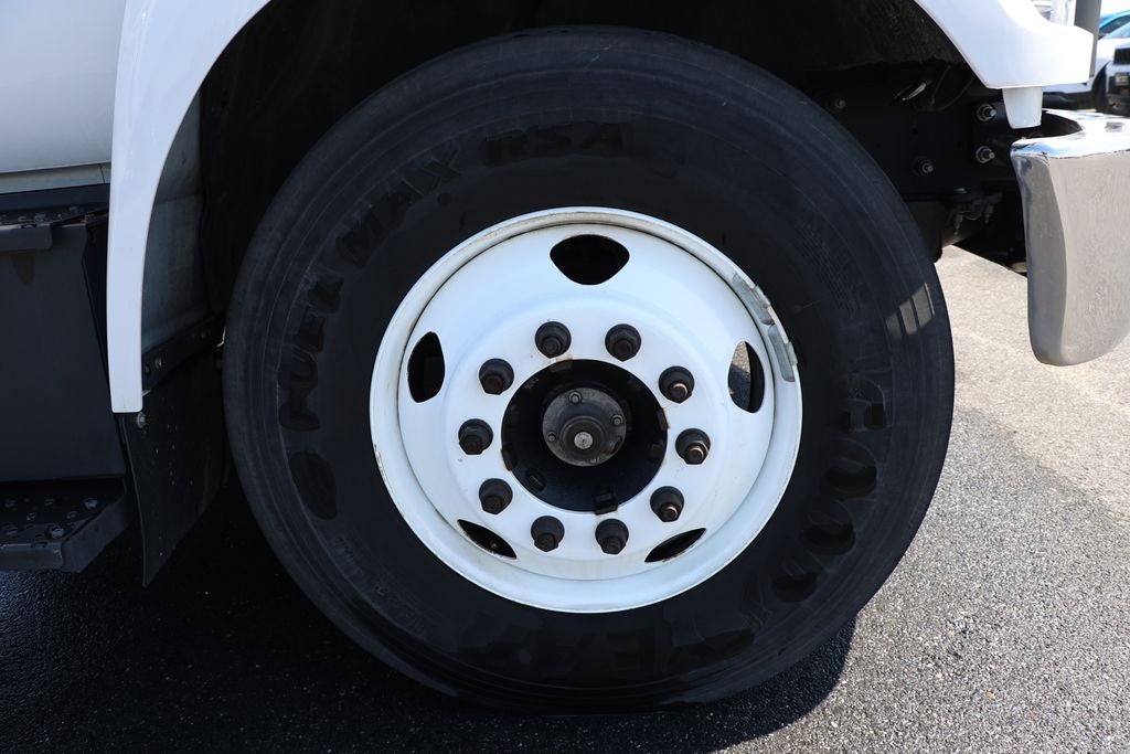 2023 Ford F-650SD Base