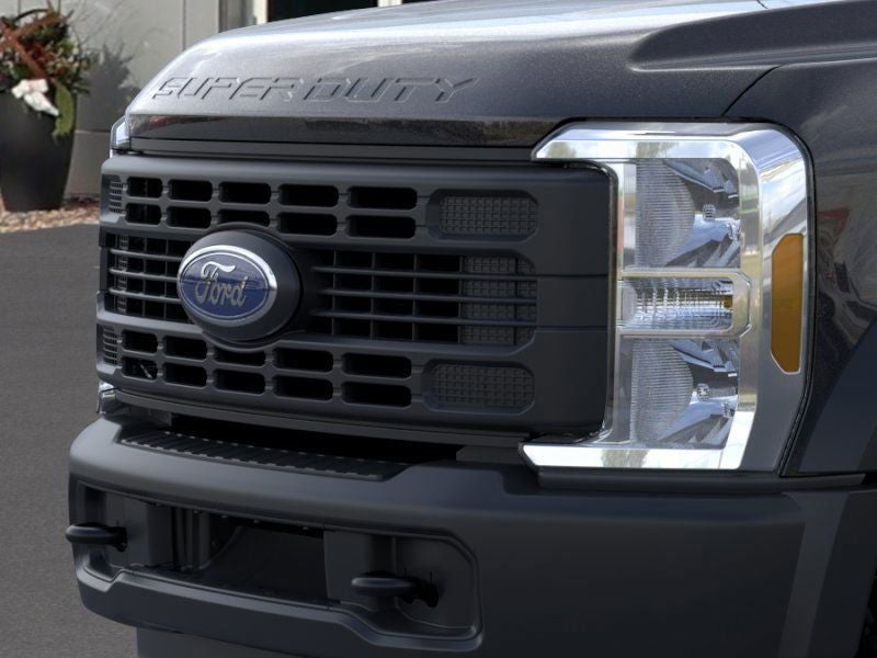 2025 Ford Super Duty F-550 XL DRW