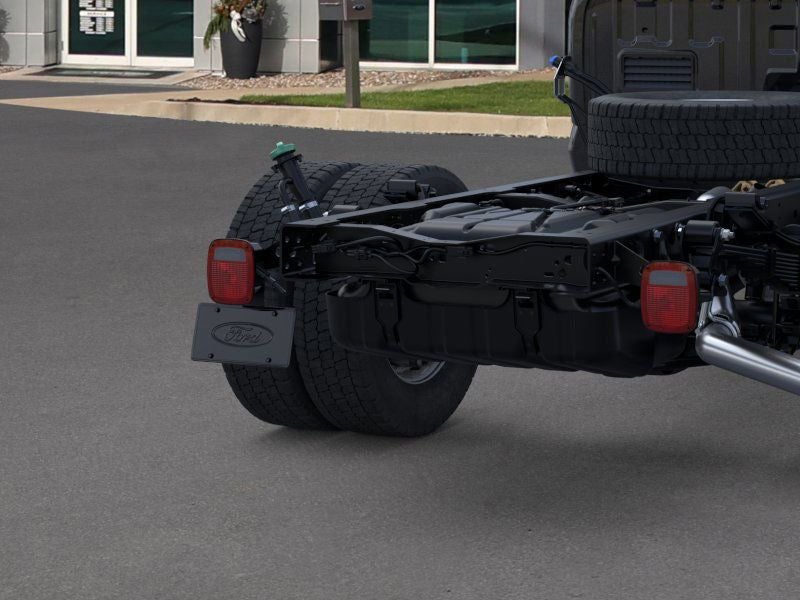 2025 Ford Super Duty F-550 XL DRW