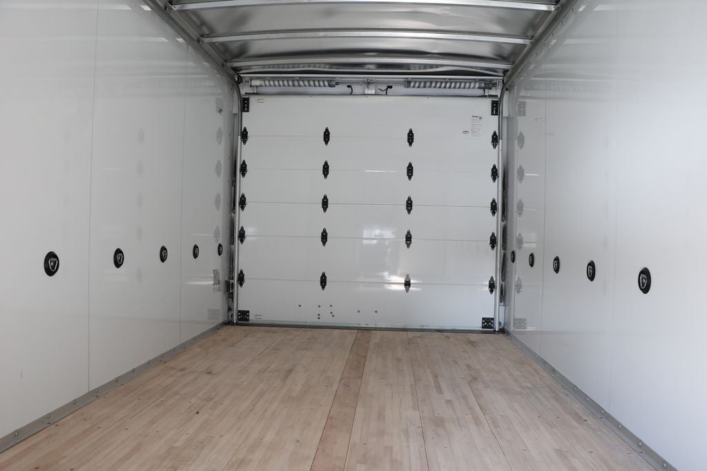 2025 Ford Super Duty E-450 Box Truck