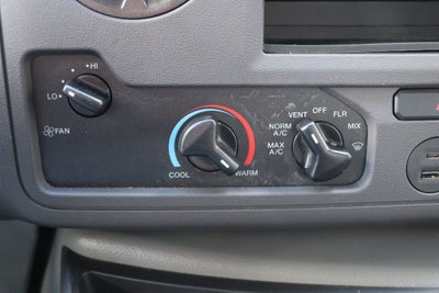 2025 Ford Super Duty E-450 Box Truck