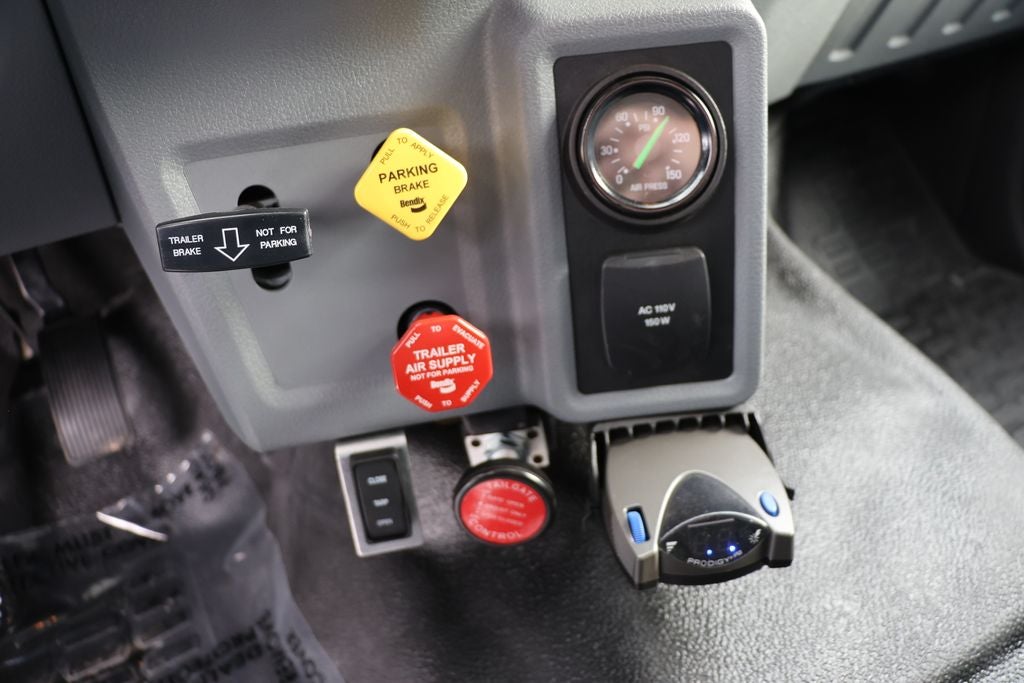 2025 Ford Super Duty F-750 Dump Body