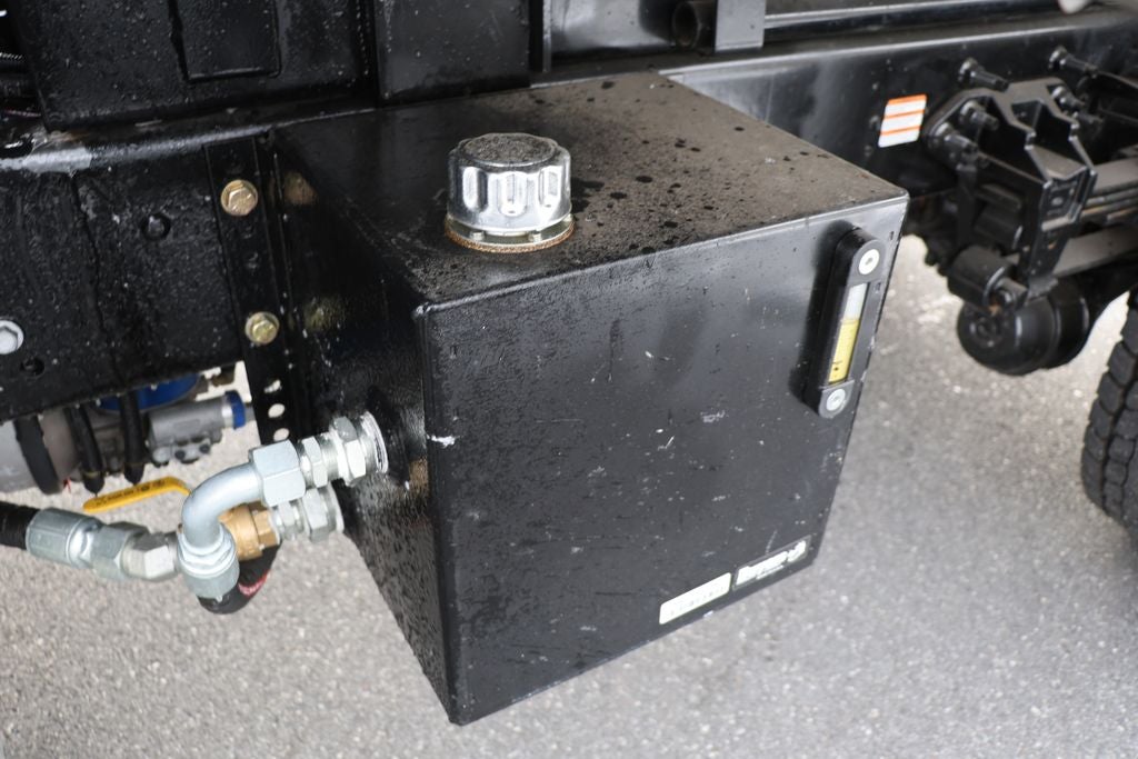 2025 Ford Super Duty F-750 Dump Body