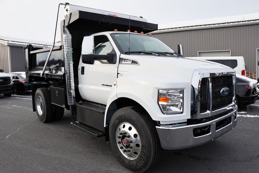2025 Ford Super Duty F-750 Dump Body