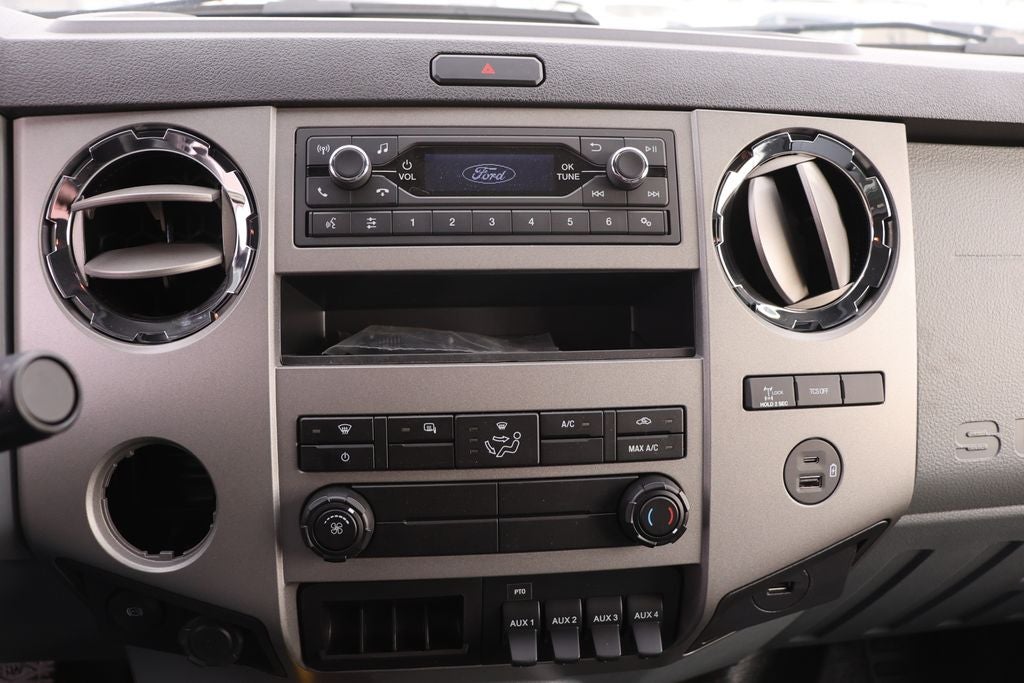 2025 Ford Super Duty F-750 Dump Body