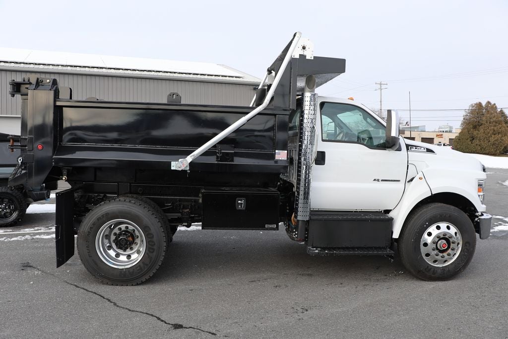 2025 Ford Super Duty F-750 Dump Body