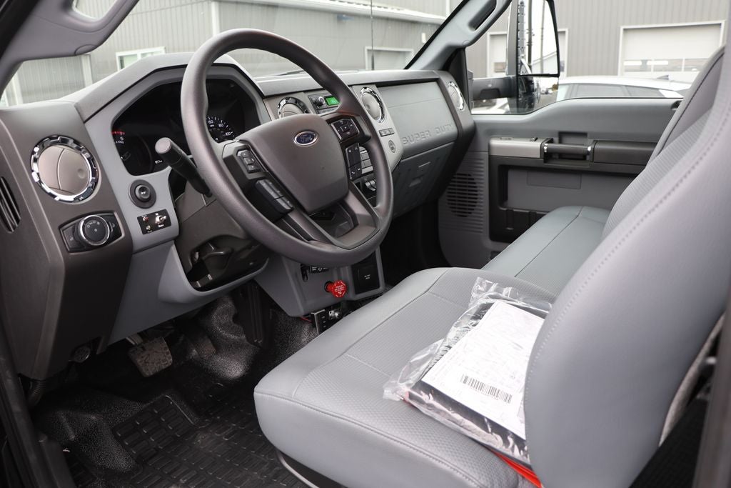 2025 Ford Super Duty F-750 Dump Body