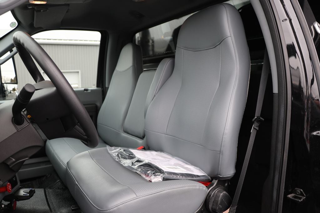 2025 Ford Super Duty F-750 Dump Body