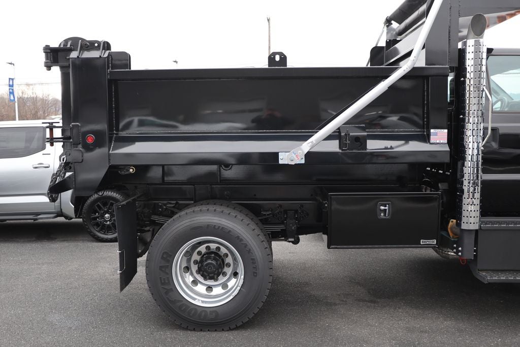 2025 Ford Super Duty F-750 Dump Body