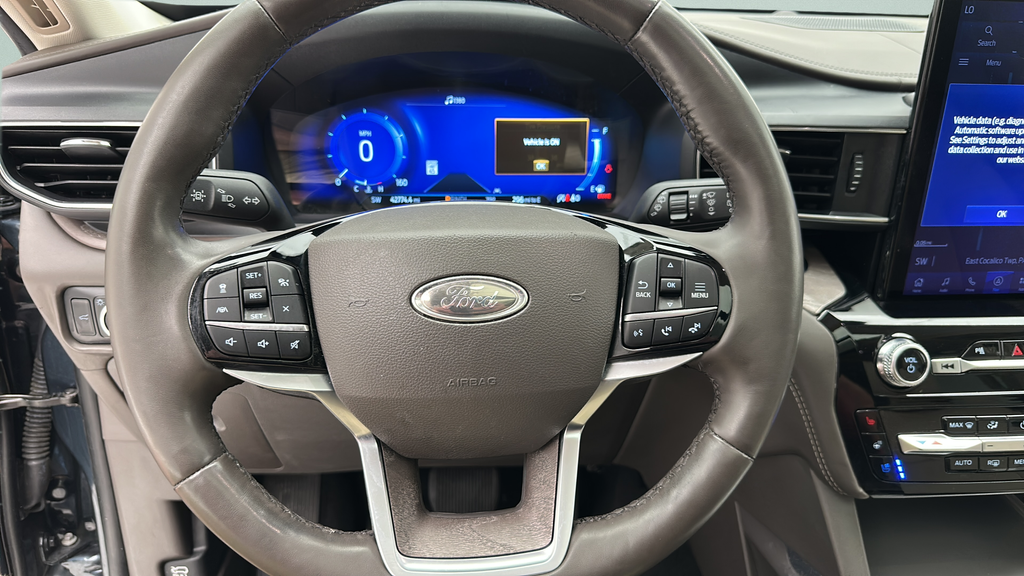 2023 Ford Explorer Platinum