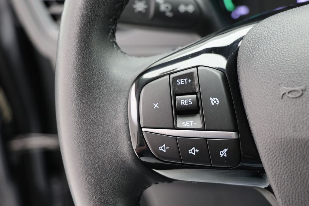 2022 Ford Escape SE Hybrid