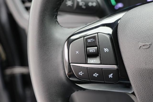 2022 Ford Escape SE Hybrid