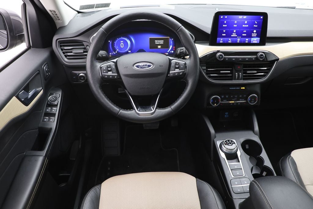 2022 Ford Escape Titanium