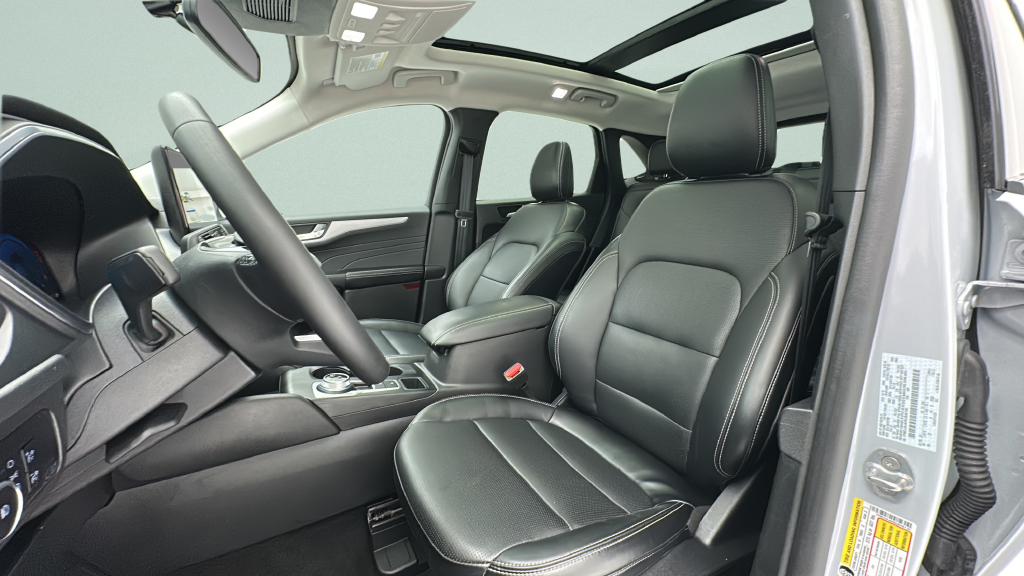 2025 Ford Escape Platinum
