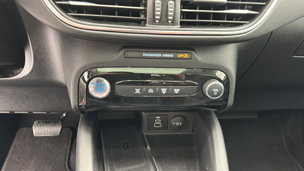 2025 Ford Escape Platinum