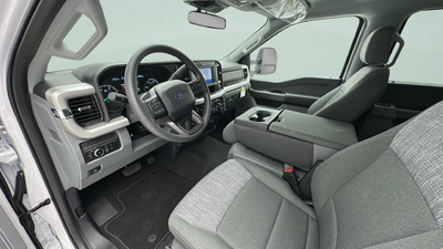 2027 Ford Super Duty F-250 XLT