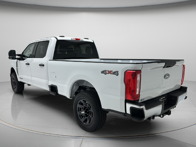 2027 Ford Super Duty F-250 XLT