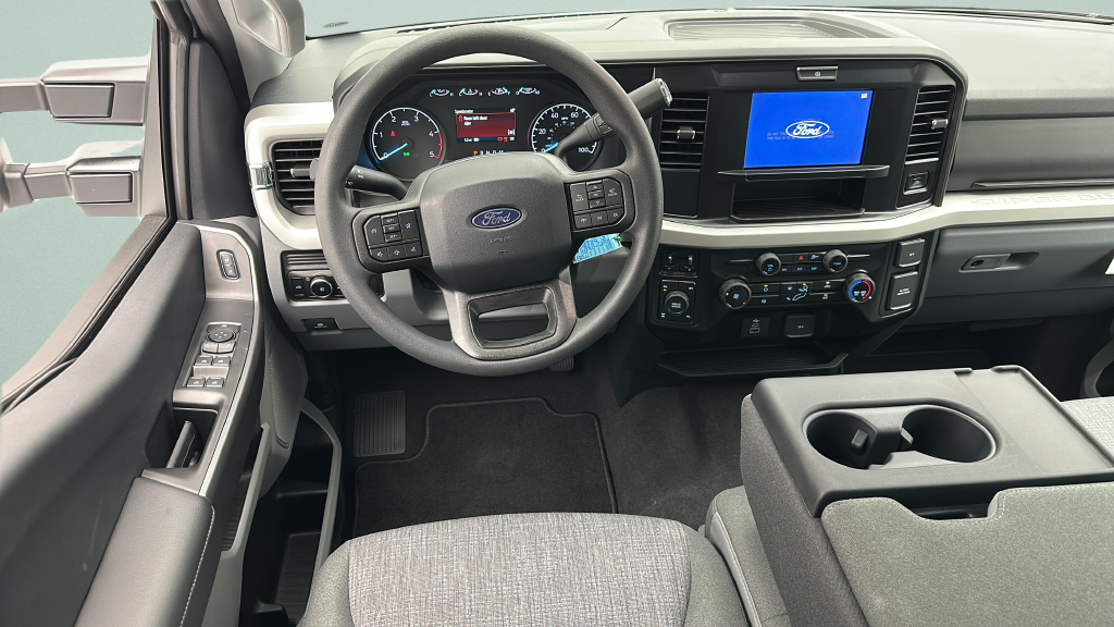 2027 Ford Super Duty F-250 XLT