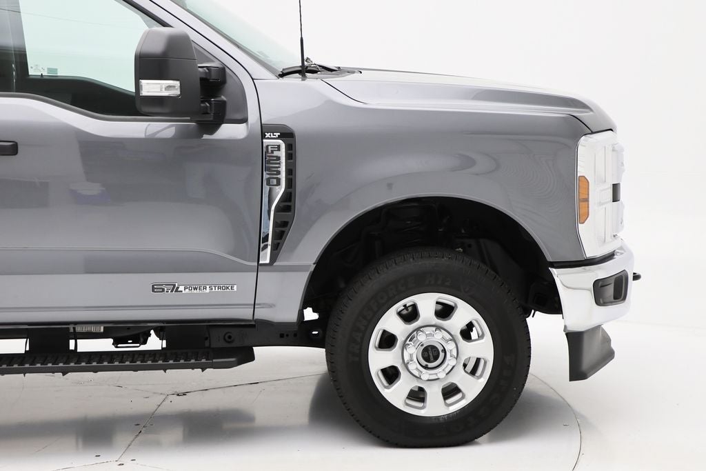 2024 Ford Super Duty F-250 XLT