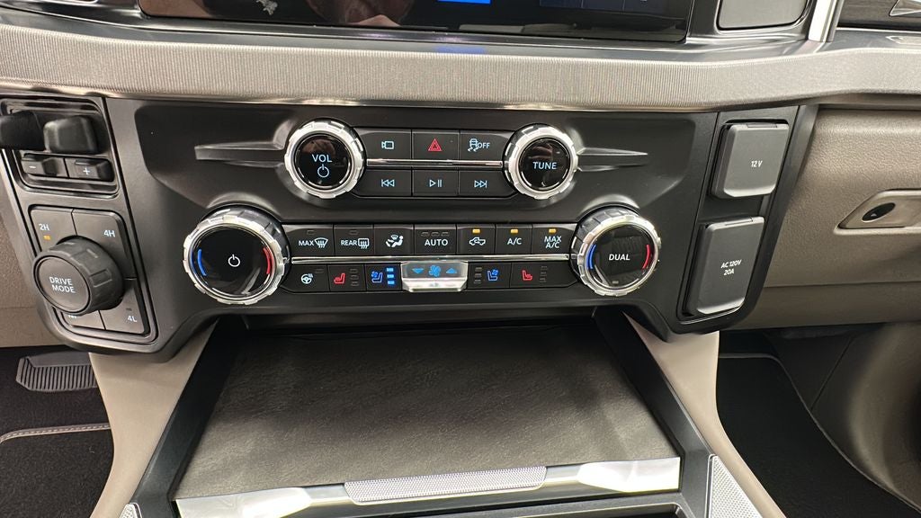 2026 Ford Super Duty F-250 Platinum