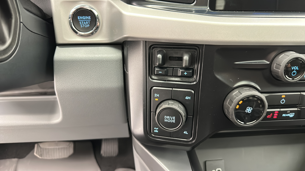2027 Ford Super Duty F-250 XLT