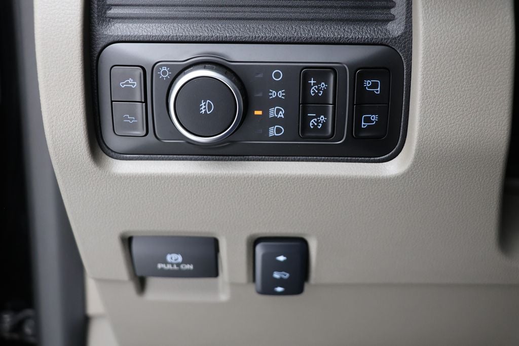 2025 Ford F-250SD Platinum