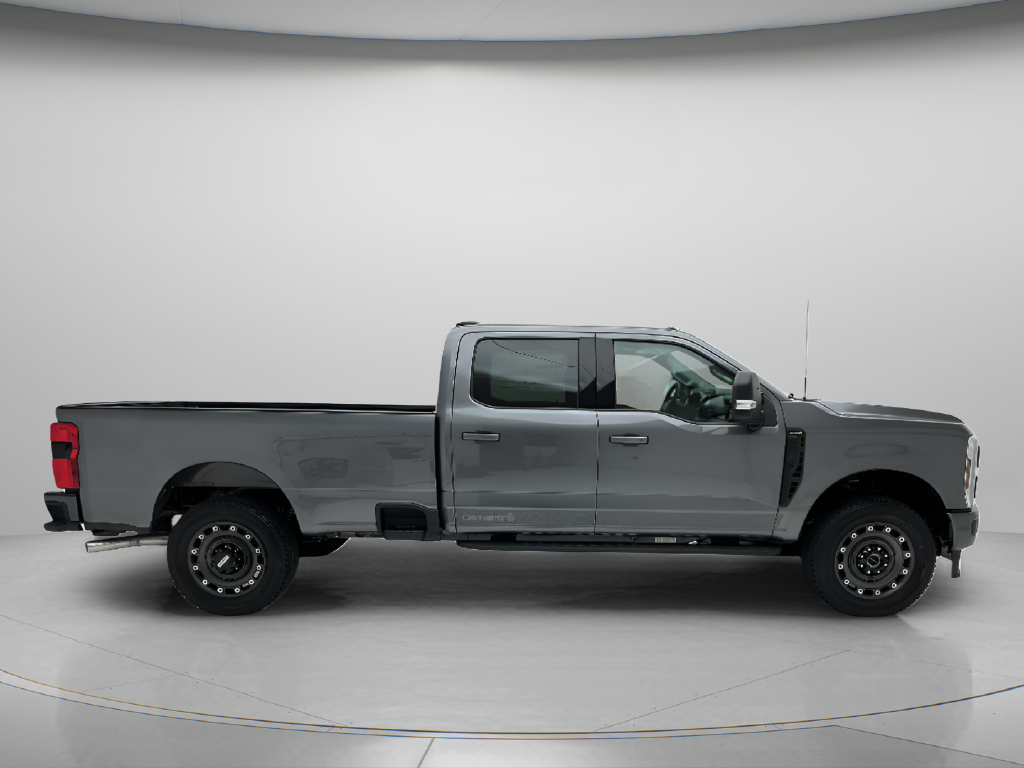 2027 Ford Super Duty F-250 XLT