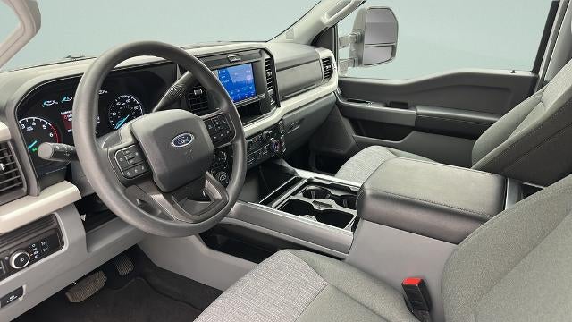 2025 Ford Super Duty F-250 XLT