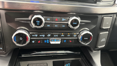 2026 Ford Super Duty F-350 Lariat