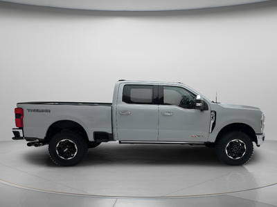 2026 Ford Super Duty F-350 Lariat