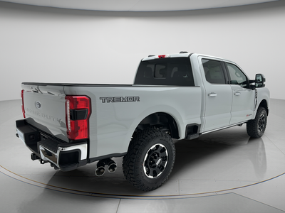 2026 Ford Super Duty F-350 Lariat