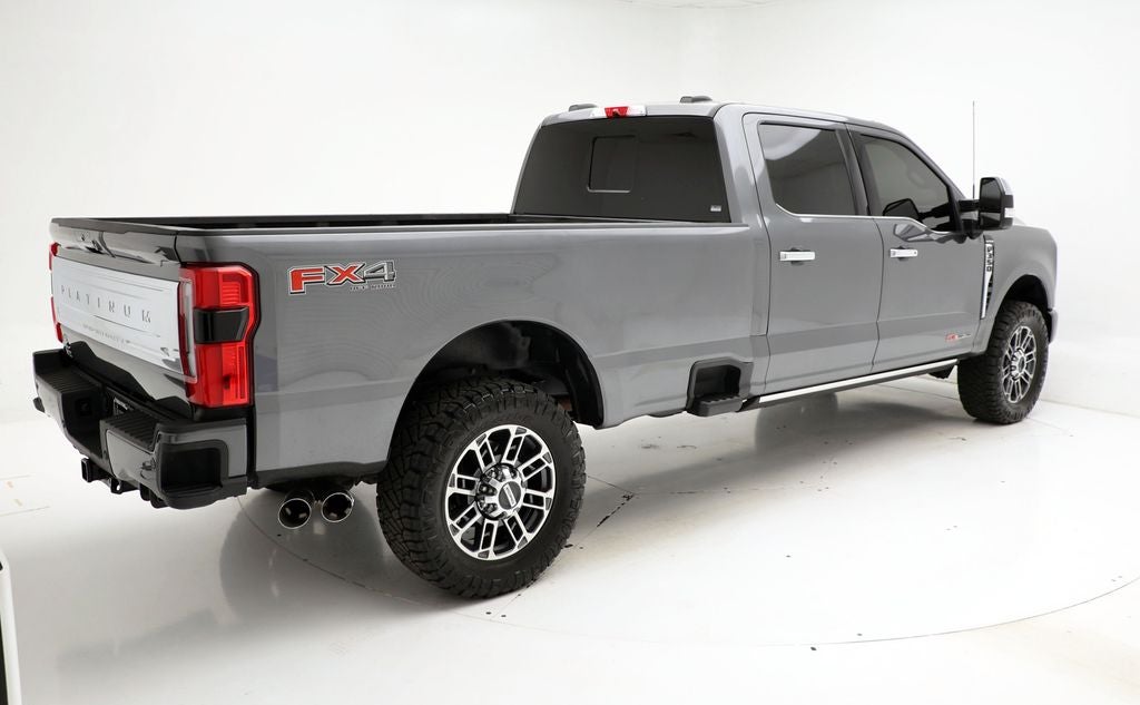 2025 Ford Super Duty F-350 Platinum