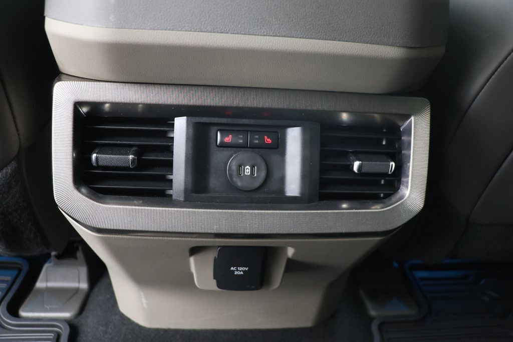 2025 Ford Super Duty F-350 Platinum