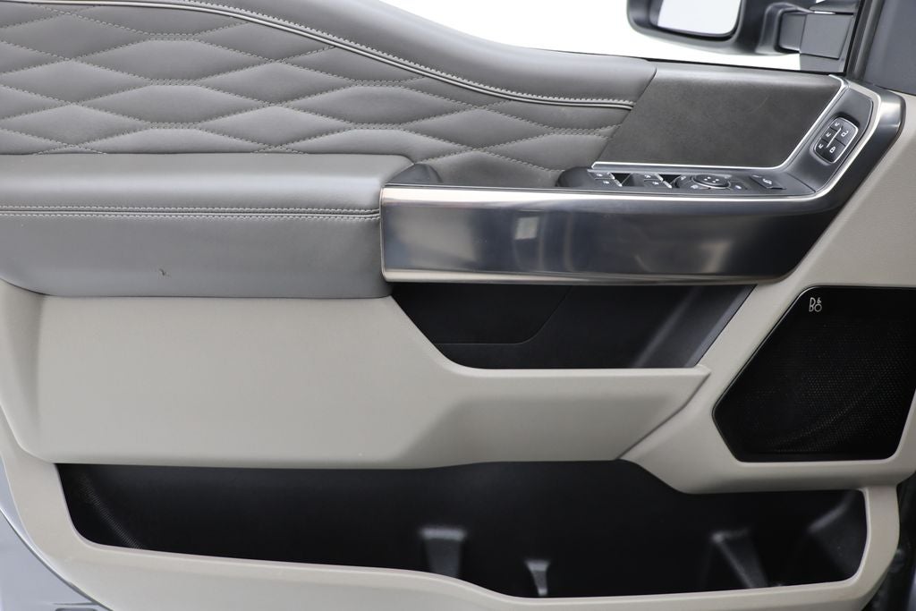 2025 Ford Super Duty F-350 Platinum