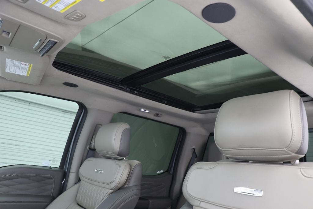 2025 Ford Super Duty F-350 Platinum