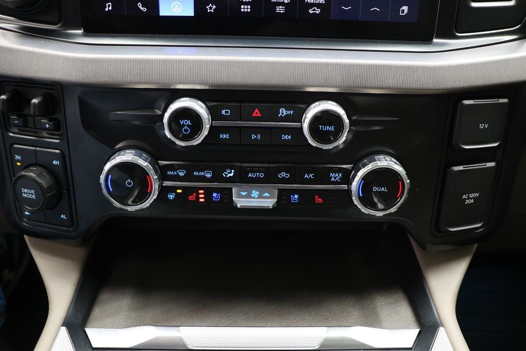 2025 Ford Super Duty F-350 Platinum