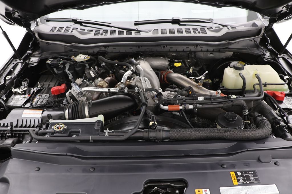 2025 Ford Super Duty F-350 Platinum