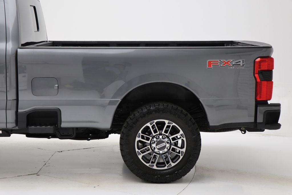 2025 Ford Super Duty F-350 Platinum