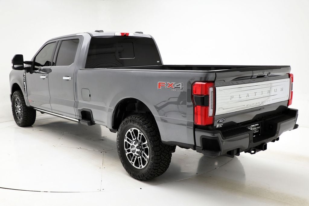 2025 Ford Super Duty F-350 Platinum