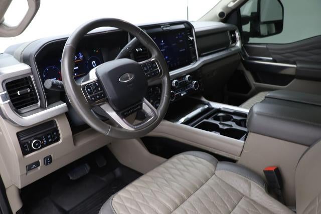 2025 Ford Super Duty F-350 Platinum