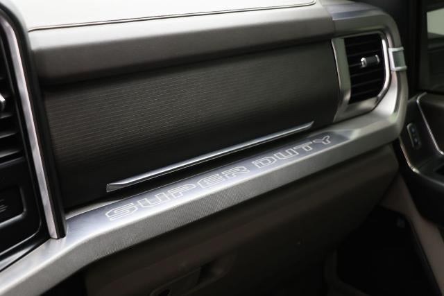 2025 Ford Super Duty F-350 Platinum